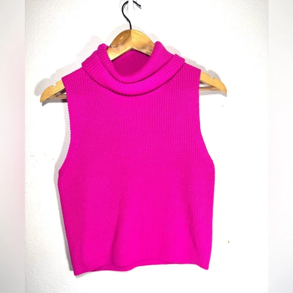 NWT Antonio Melani Dylon Sleeveless Bright Pink Turtleneck Sweater size Medium